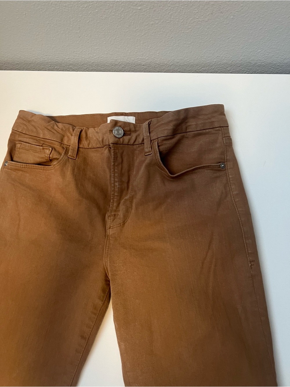 Frame Denim Women’s Slim Cropped Jeans in Warm Brown